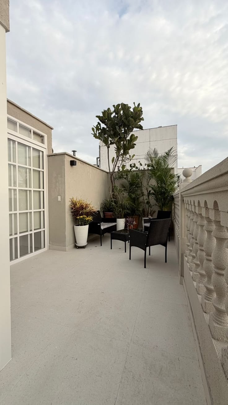 Terraza del Dúplex 602 en Pizarro 320 con vista al parque